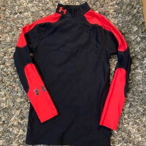 Under Armour black/red cold gear shirt